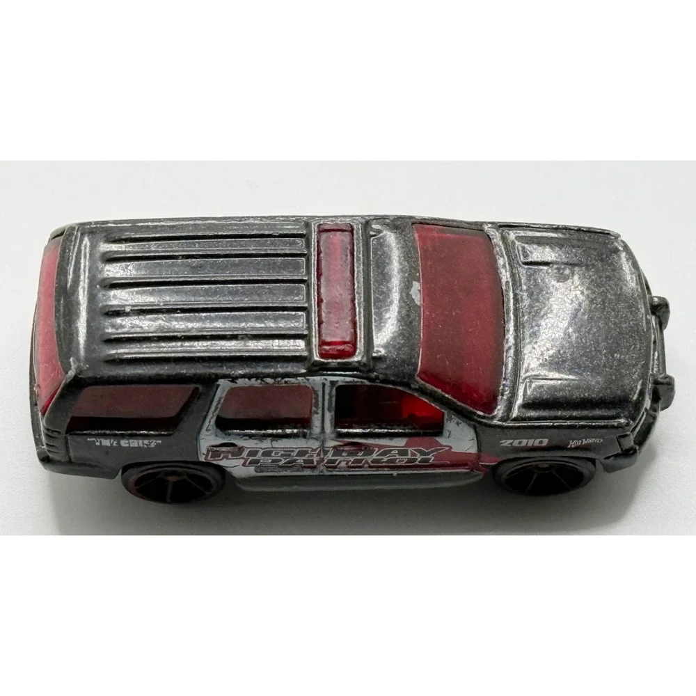 Hot‎ Wheels 07 Chevy Tahoe Collectible Diecast Highway Patrol Car
